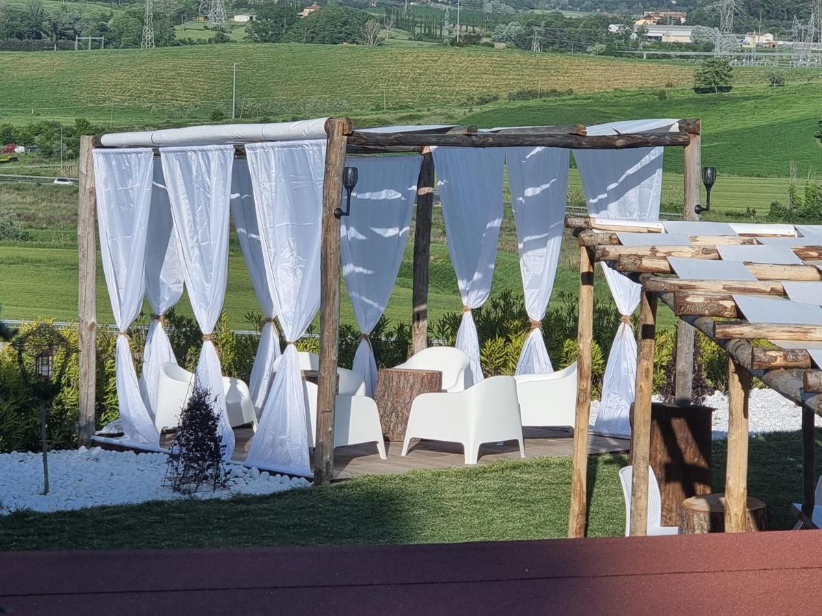Essenziale Bed & Breakfast Castell'Anselmo Exterior foto